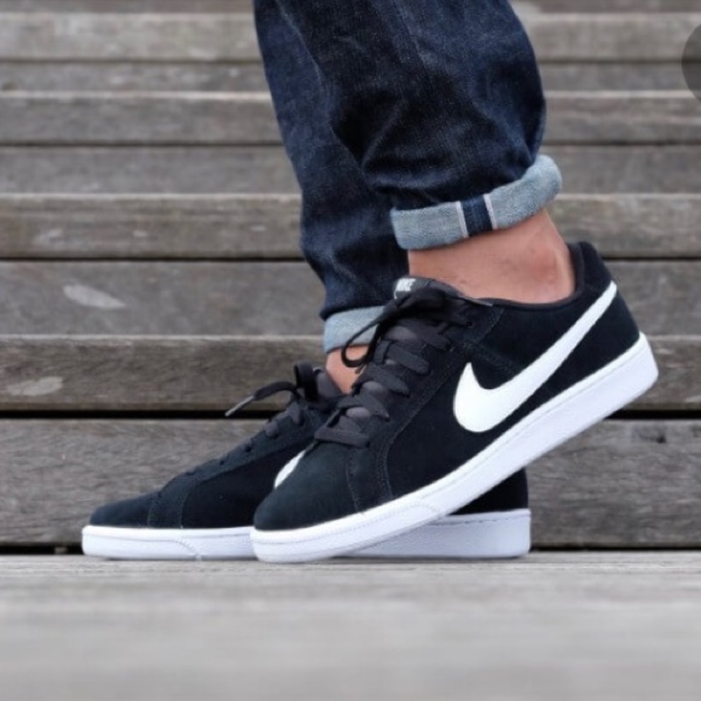 NWOT Nike Court Royale Suede 819802 011 Black/White 12